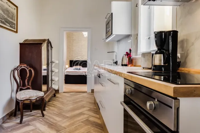 Pronájem bytu 4+1, Praha - Nové Město, Mikulandská, 84 m2