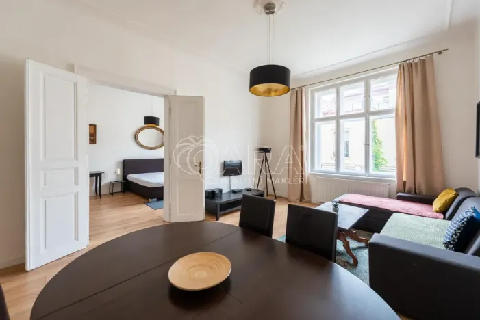 Pronájem bytu 4+1, Praha - Nové Město, Mikulandská, 84 m2