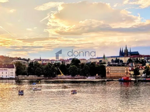 Pronájem bytu 1+1, Praha, Konviktská, 30 m2