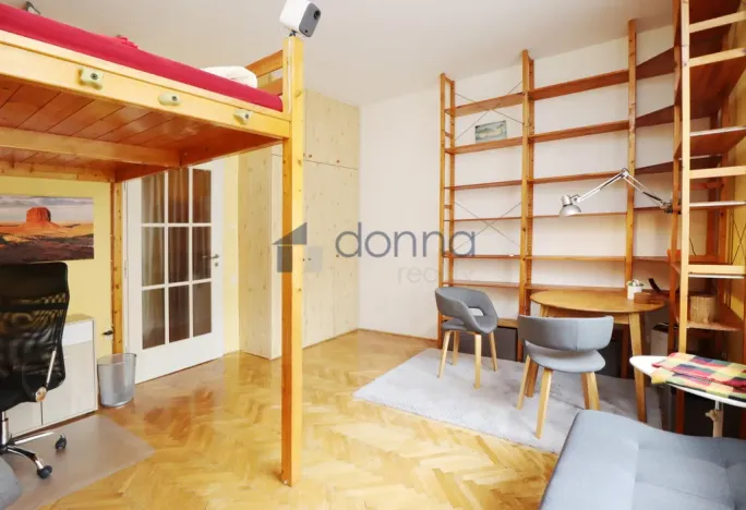 Pronájem bytu 1+kk, Praha, Konviktská, 30 m2