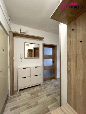 Pronájem bytu 1+1, Rychnov nad Kněžnou, Na Trávníku, 38 m2
