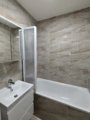 Pronájem bytu 3+1, Praha - Malešice, Počernická, 72 m2