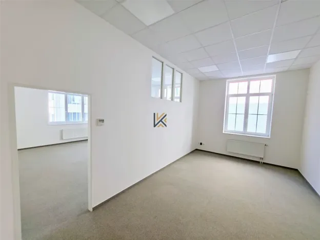 Pronájem kanceláře, Praha - Smíchov, Nádražní, 124 m2
