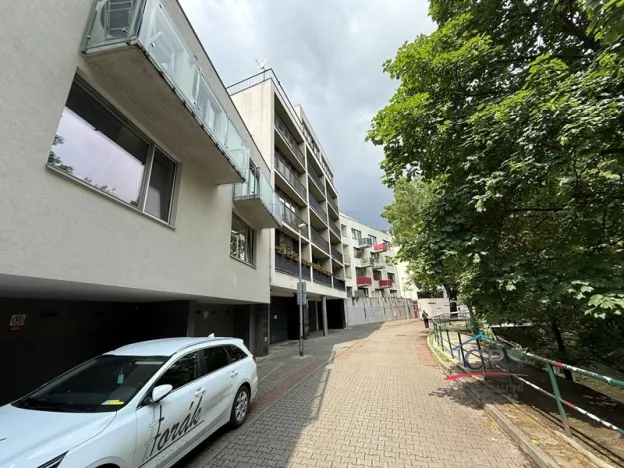 Pronájem bytu 3+1, Praha - Michle, U michelského mlýna, 95 m2