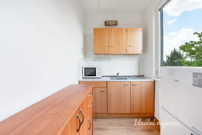 Pronájem bytu 1+1, Praha - Chodov, Kunínova, 28 m2
