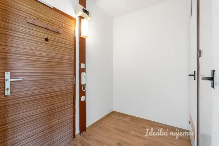 Pronájem bytu 1+1, Praha - Chodov, Kunínova, 28 m2
