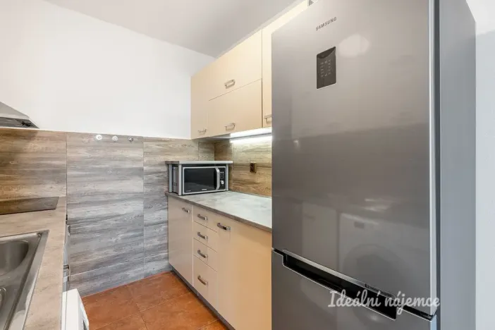 Pronájem bytu 2+kk, Praha - Řepy, Jiránkova, 45 m2