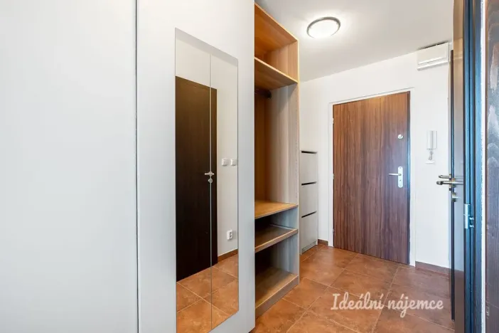 Pronájem bytu 2+kk, Praha - Řepy, Jiránkova, 45 m2