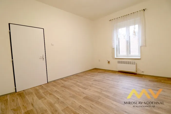 Pronájem bytu 1+1, Hradec Králové - Nový Hradec Králové, Hlavní, 25 m2
