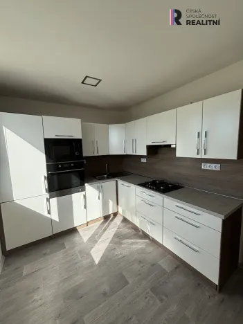 Prodej bytu 4+1, Sokolov, Alšova, 82 m2