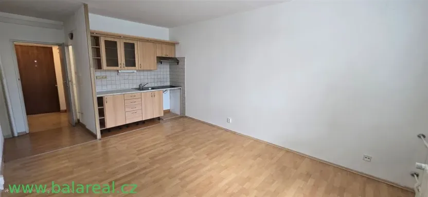 Pronájem bytu 1+kk, Brno - Komín, Součkova, 32 m2
