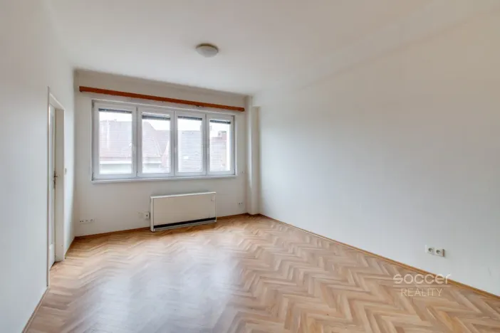 Pronájem bytu 1+1, Praha - Vysočany, Kolbenova, 45 m2