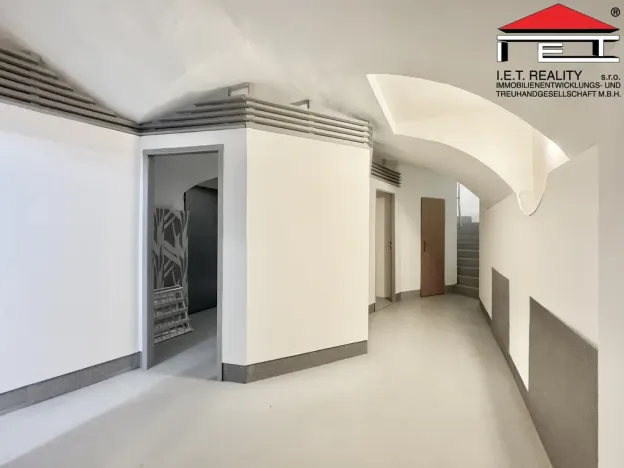 Pronájem obchodního prostoru, Brno, Josefská, 127 m2