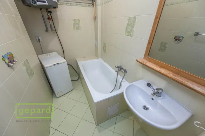 Prodej bytu 1+1, Praha - Holešovice, Osadní, 53 m2