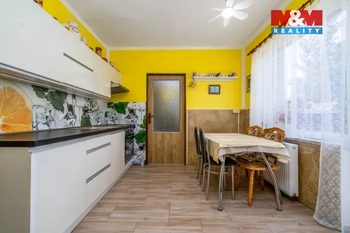 Prodej bytu 3+1, Orlík nad Vltavou - Staré Sedlo, 77 m2