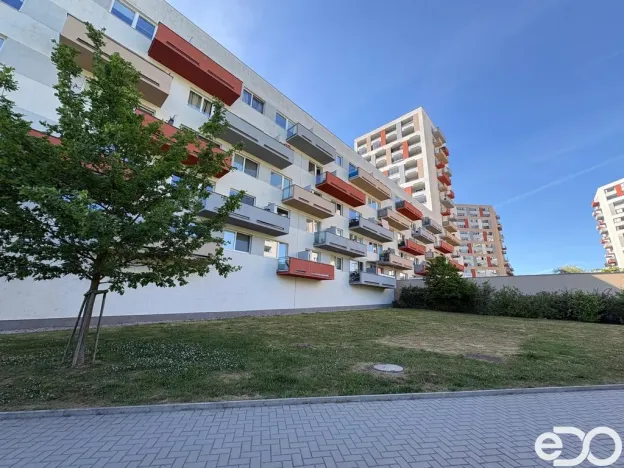 Pronájem bytu 2+kk, Praha, Modenská, 60 m2