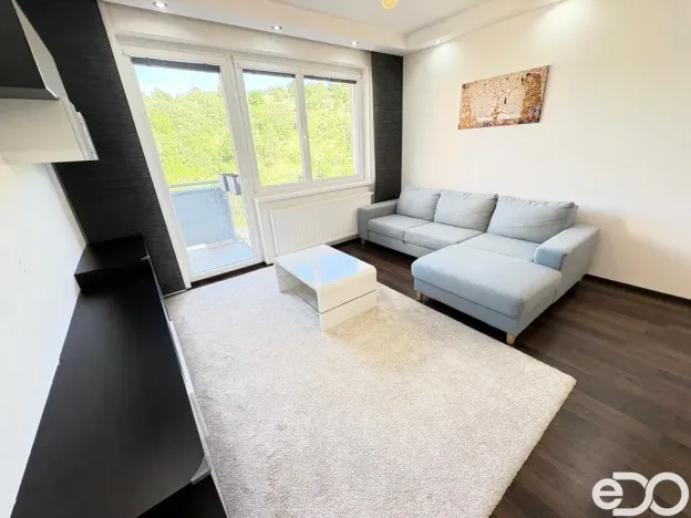Pronájem bytu 2+kk, Praha, Modenská, 60 m2