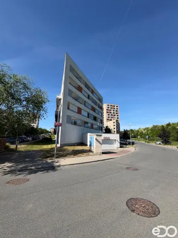 Pronájem bytu 2+kk, Praha, Modenská, 60 m2