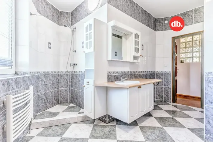 Prodej rodinného domu, Karlovy Vary, Krokova, 280 m2