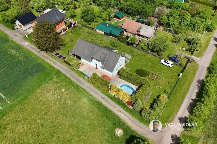 Prodej rodinného domu, Tetín, 130 m2