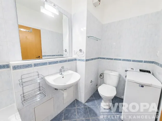 Prodej bytu 2+kk, Praha - Hlubočepy, Voskovcova, 51 m2
