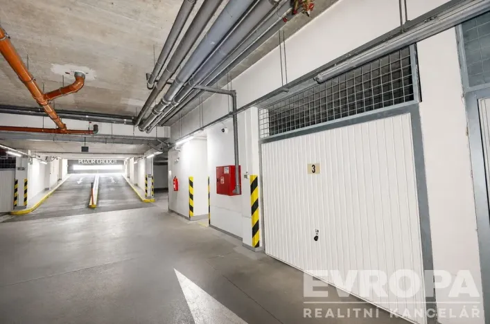 Prodej bytu 2+kk, Praha - Hlubočepy, Voskovcova, 51 m2