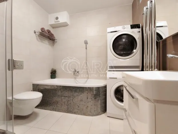 Pronájem bytu 3+kk, Praha - Břevnov, Ve Střešovičkách, 81 m2