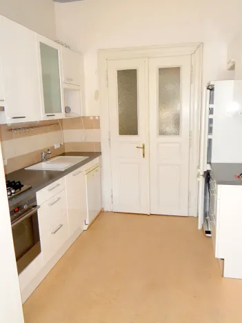 Pronájem bytu 3+1, Praha - Vinohrady, Budečská, 75 m2