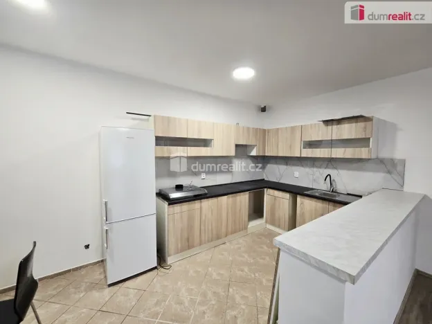 Pronájem bytu 3+kk, Praha - Horní Počernice, Bártlova, 98 m2