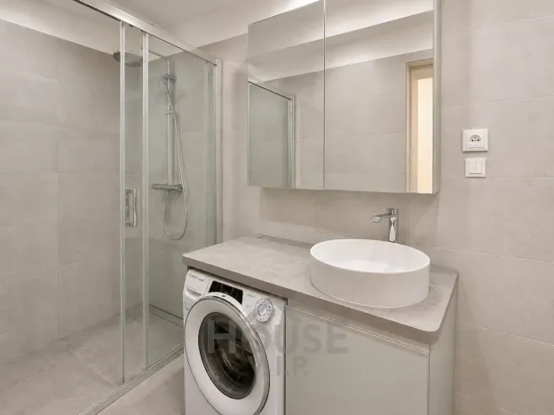 Prodej bytu 2+kk, Praha - Vršovice, Sportovní, 44 m2