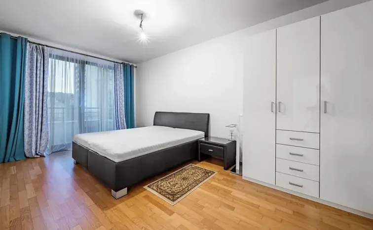 Pronájem bytu 3+kk, Praha - Břevnov, Na Petynce, 91 m2