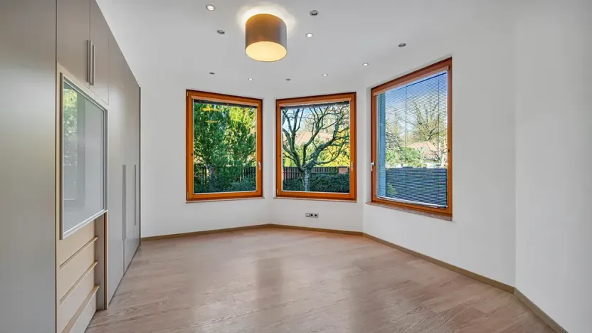 Prodej rodinného domu, Průhonice, Jitrocelová, 380 m2