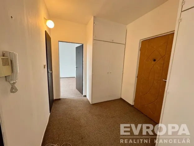 Prodej bytu 2+1, Plzeň - Doubravka, Zábělská, 62 m2