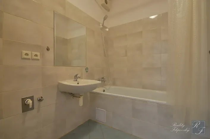 Pronájem bytu 1+kk, Ústí nad Labem, Baráčnická, 30 m2