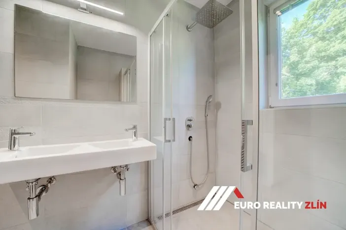 Pronájem bytu 3+1, Zlín, Obeciny XII, 68 m2