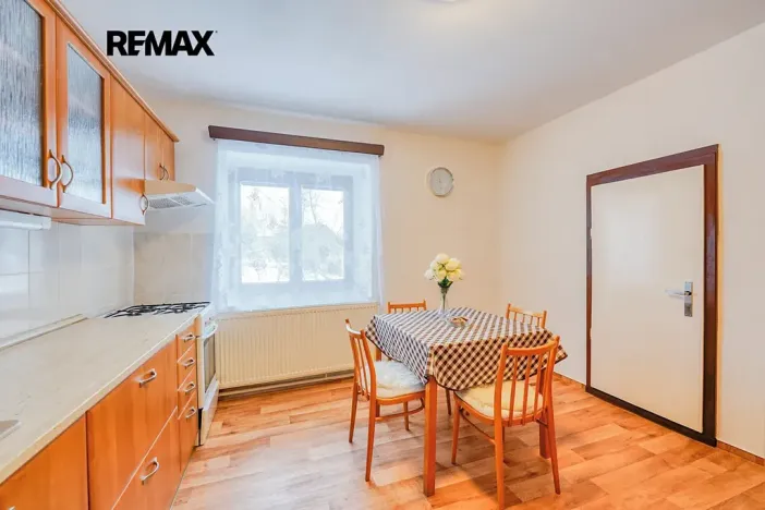 Prodej rodinného domu, Sedlčany, 93 m2