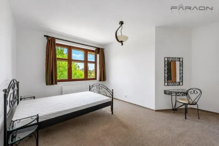 Pronájem bytu 2+kk, Praha - Vinohrady, Perucká, 75 m2
