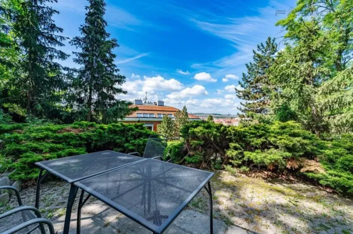 Pronájem bytu 2+kk, Praha - Vinohrady, Perucká, 75 m2