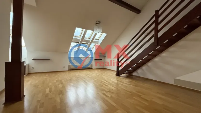 Pronájem bytu 2+kk, Praha - Holešovice, Ortenovo náměstí, 85 m2