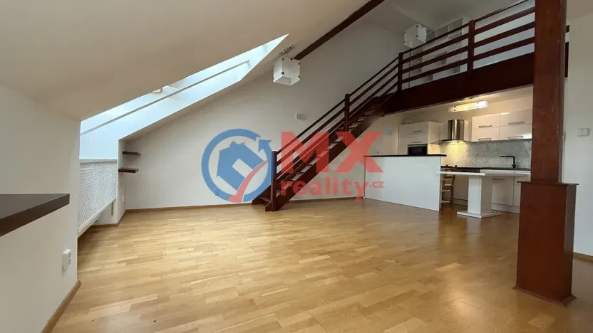 Pronájem bytu 2+kk, Praha - Holešovice, Ortenovo náměstí, 85 m2