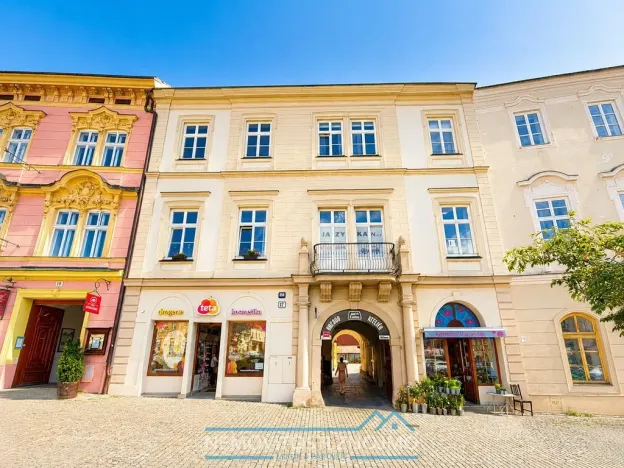 Pronájem kanceláře, Znojmo, Horní náměstí, 96 m2