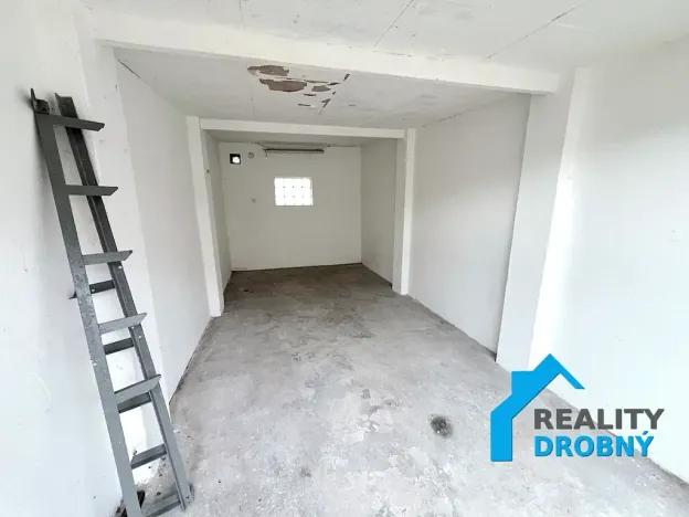 Pronájem garáže, Děčín, Růžová, 20 m2