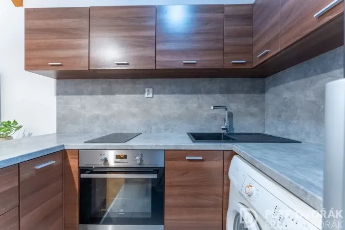 Prodej bytu 2+kk, Praha - Žižkov, Orebitská, 35 m2