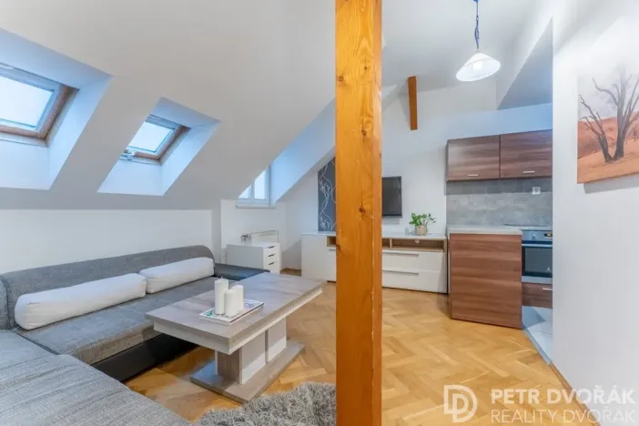Prodej bytu 2+kk, Praha - Žižkov, Orebitská, 35 m2