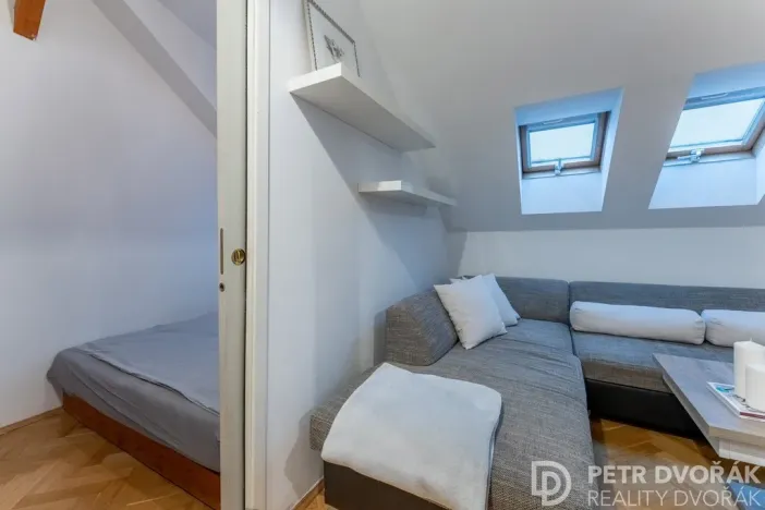 Prodej bytu 2+kk, Praha - Žižkov, Orebitská, 35 m2
