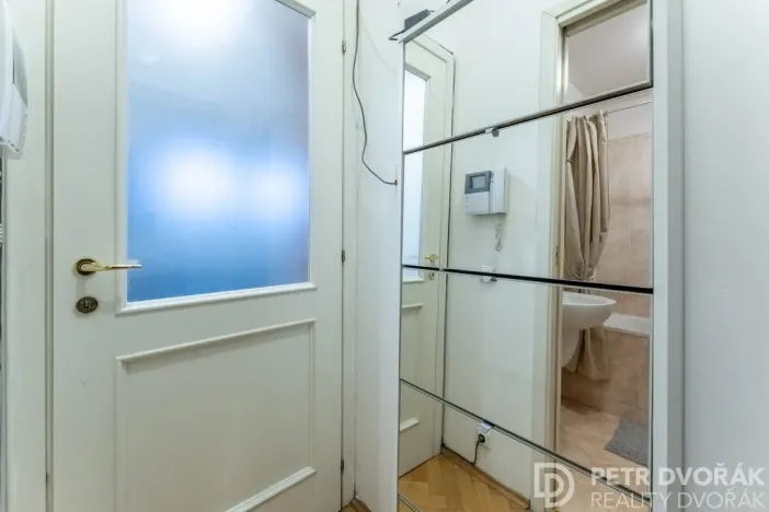 Prodej bytu 2+kk, Praha - Žižkov, Orebitská, 35 m2