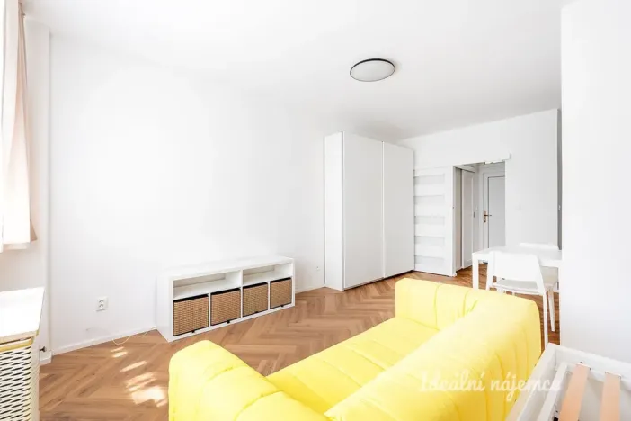 Pronájem bytu 1+kk, Praha - Krč, Obětí 6. května, 35 m2