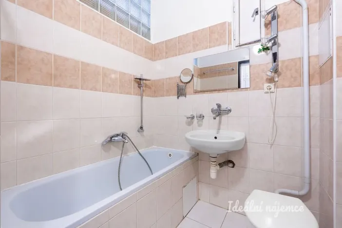 Pronájem bytu 2+kk, Praha - Libeň, Čihákova, 38 m2
