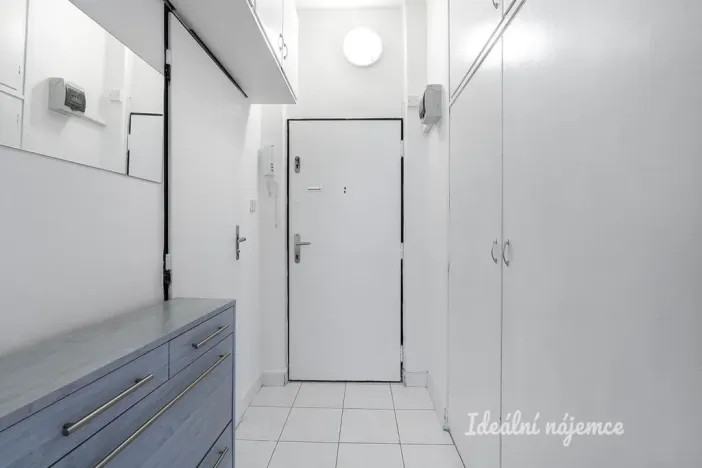 Pronájem bytu 2+kk, Praha - Libeň, Čihákova, 38 m2