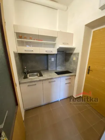 Pronájem bytu 1+kk, Opava - Předměstí, Pekařská, 18 m2